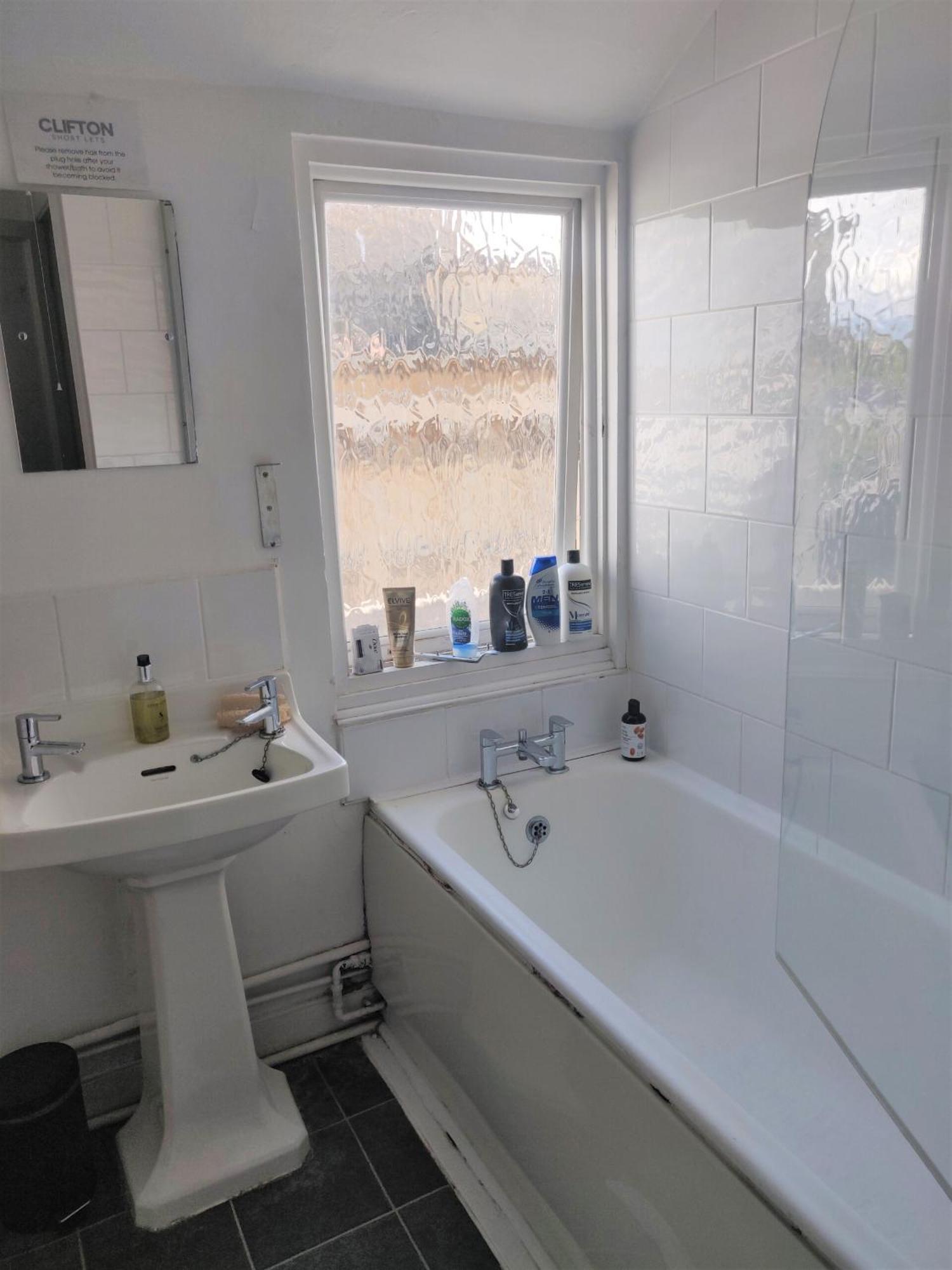 Westbourne Place Rooms - By Clifton Short Lets Bristol Room photo